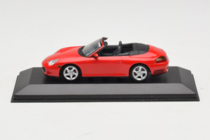 Porsche 911 996 Carrera 4S Cabriolet Rouge Minichamps 1:43 400062831 Métal