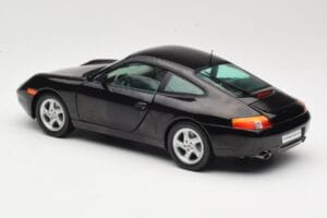 Porsche 911 996 Carrera Noir Sun Star 1:18 1202 Métal — image 7 sur 8