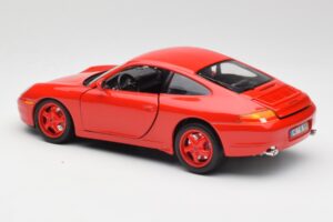 Porsche 911 996 Carrera Rouge Édition Limitée Bburago 1:18 3385-M1 Métal — image 7 sur 8