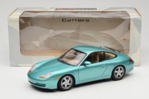 Porsche 911 996 Green Metallic UT Models 1:18 27901 Métal — image 8 sur 8