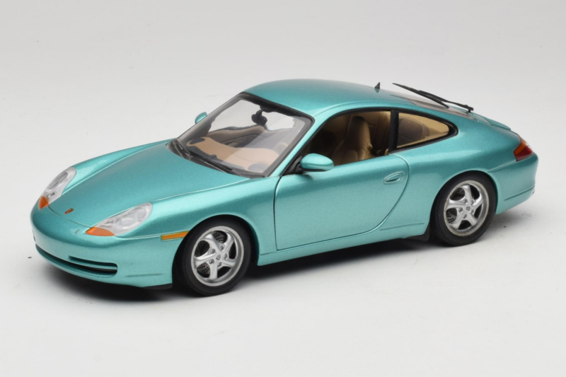 Porsche 911 996 Green Metallic UT Models 1:18 27901 Métal