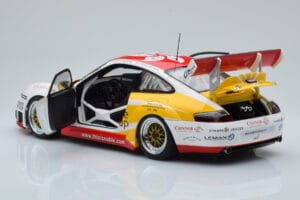 Porsche 911 996 GT3 RSR #68 M. Marsh FIA GT Zhuhai 2005 AUTOart 1:18 80582 Métal — image 5 sur 8