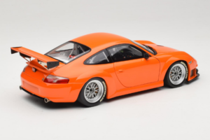 Porsche 911 996 GT3 RSR Orange ALMS 2004 Minichamps 1:18 100046402 Métal — image 3 sur 8