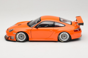 Porsche 911 996 GT3 RSR Orange ALMS 2004 Minichamps 1:18 100046402 Métal — image 4 sur 8