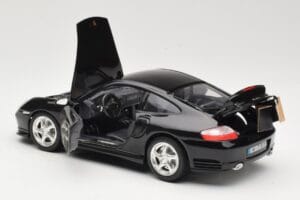 Porsche 911 996 Turbo Noir Bburago 1:18 3367 Métal — image 5 sur 8