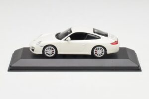 Porsche 911 997 Carrera 4S Carrara Blanc Minichamps 1:43 403066431 Métal