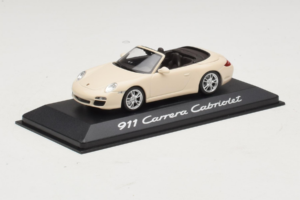 Porsche 911 997 Carrera Cabriolet Blanc Minichamps 1:43 WAP02001118 Métal — image 2 sur 5