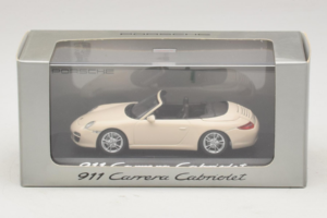 Porsche 911 997 Carrera Cabriolet Blanc Minichamps 1:43 WAP02001118 Métal — image 4 sur 5