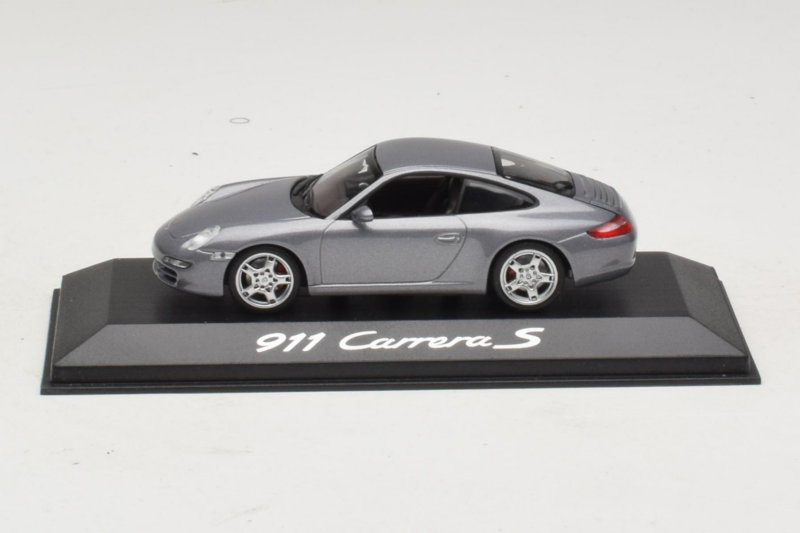 Porsche 911 997 Carrera S Grey Metallic Minichamps 1:43 Porsche 911 997 Carrera S Grey Metallic Minichamps 1:43 WAP02011615-P1 Métal