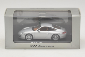 Porsche 911 997 Carrera Silver Metallic Minichamps 1:43 WAP02001218 Métal — image 5 sur 5