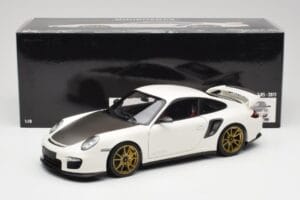 Porsche 911 997 GT2 RS Blanc & Or Roues Minichamps 1:18 100069406 Métal — image 8 sur 8