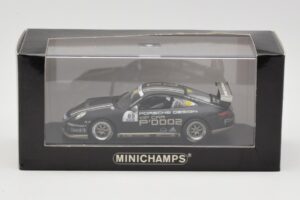 Porsche 911 997 GT3 Cup #89 Porsche Design Supercup VIP Car 2007 Minichamps 1:43 WAP02013817 Métal — image 4 sur 4