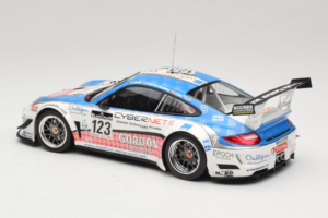 Porsche 911 997 GT3 R #123 Muhlner Motorsport E. Fumal / E. Thiry 24 Hours of Spa 2011 Minichamps 1:18 151118923 Métal — image 5 sur 6
