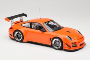 Porsche 911 997 GT3 R Street Orange Minichamps 1:18 151108901 Métal — image 4 sur 6