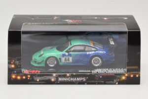 Porsche 911 997 GT3 R #44 Team Falken S. Henzler / P. Dumbreck / M. Ragginger / S. Asch 24 Hours Nurburgring 2011 Minichamps  — image 4 sur 4
