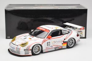 Porsche 911 997 GT3 RSR #83 Team Seikel L. Nielsen / M. Ehret / D. Farnbacher 24 Hours of Le Mans 2006 Minichamps 1:18 100066 — image 8 sur 8