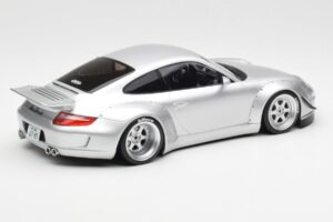 Porsche 911 997 RWB Abu Dhabi IXO 1:18 18CMC166 Métal — image 2 sur 6