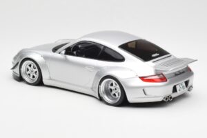 Porsche 911 997 RWB Abu Dhabi IXO 1:18 18CMC166 Métal — image 5 sur 6