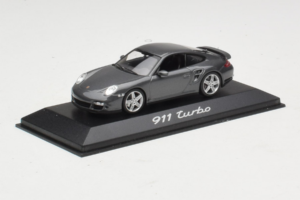 Porsche 911 997 Turbo Grey Metallic Minichamps 1:43 WAP02013116 Métal — image 2 sur 4