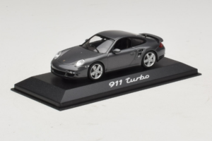 Porsche 911 997 Turbo Grey Metallic Minichamps 1:43 WAP02013016 Métal — image 2 sur 5
