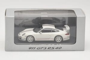 Porsche 911 997.2 GT3 RS 4.0 Blanc Minichamps 1:43 WAP0200010C Métal — image 4 sur 4