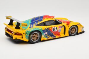 Porsche 911 GT1 #1 D. Rohr / R. Pilgrim / A. McNish 1997 UT Models 1:18 39724 Métal — image 3 sur 8