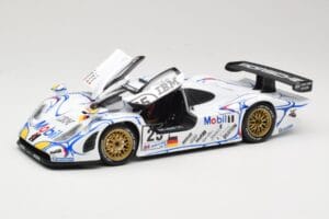 Porsche 911 GT1 #25 Porsche AG U. Alzen / J. Muller / B. Wollek 24 Hours of Le Mans 1998 Maisto 1:18 56052 Métal — image 2 sur 8