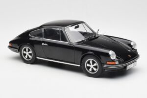 Porsche 911 S Noir Schuco 1:18 450047200 Métal — image 6 sur 8
