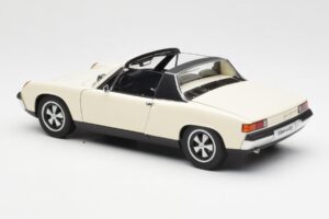 Porsche 914/6 Ivoire Clair AUTOart 1:18 77933 Métal — image 7 sur 8