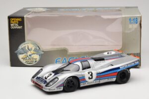 Porsche 917K #3 Martini V. Elford / G. van Lennep 12 Hours of Sebring Winner 1971 Eagles Race 1:18 905002 Métal — image 6 sur 6