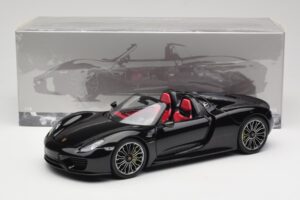 Porsche 918 Spyder Basalte Noir Métallique Minichamps 1:18 110062431 Métal — image 8 sur 8