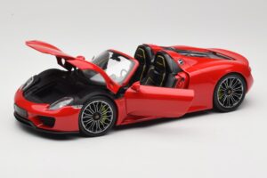 Porsche 918 Spyder Rouge Minichamps 1:18 110062435 Métal — image 2 sur 8