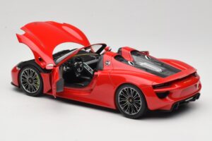 Porsche 918 Spyder Rouge Minichamps 1:18 110062435 Métal — image 5 sur 8