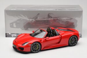 Porsche 918 Spyder Rouge Minichamps 1:18 110062435 Métal — image 8 sur 8