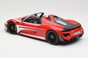 Porsche 918 Spyder Weissach Package Rouge & Rayures Blanches Minichamps 1:18 110062442 Métal — image 8 sur 9