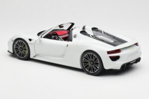 Porsche 918 Spyder Blanc Minichamps 1:18 110062436 Métal — image 7 sur 8