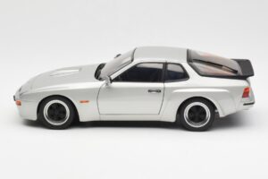Porsche 924 Carrera GT Diamond Argent AUTOart 1:18 78002 Métal — image 4 sur 8
