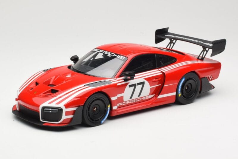 Porsche 935/19 Rouge avec Rayures Blanches Minichamps 1:18 155067577 Métal