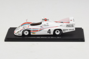 Porsche 936/77 #4 J. Barth / H. Haywood / J. Ickx Martini 24 Hours of Le Mans Winner 1977 Spark 1:43 43LM77 Résine