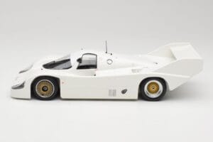 Porsche 956K Plain Body 1982 Minichamps 1:18 155826600 Métal — image 3 sur 6