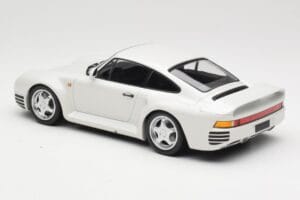 Porsche 959 White Metallic Minichamps 1:18 155066206 Métal — image 5 sur 6