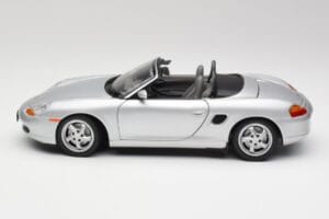 Porsche Boxster 986 Cabriolet Arctic Argent Métallisé UT Models 1:18 27852 Métal — image 4 sur 8
