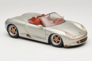 Porsche Boxster 986 Concept Argent Maisto 1:18 50231 Métal — image 6 sur 8