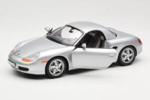 Porsche Boxster 986 Hard Top Argent UT Models 1:18 27854 Métal — image 2 sur 8