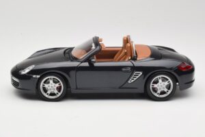 Porsche Boxster S 986 Bleu Maisto 1:18 31123 Métal — image 4 sur 8
