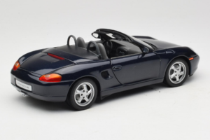Porsche Boxster 986 S Night Blue UT Models 1:18 WAP021006-R1 Métal — image 3 sur 8