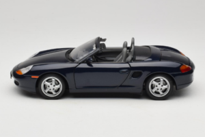 Porsche Boxster S 986 Night Blue UT Models 1:18 WAP021006 Métal — image 3 sur 7