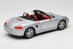 Porsche Boxster S 986 Argent UT Models 1:18 WAP021007 Métal — image 3 sur 8