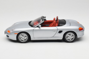 Porsche Boxster S 986 Argent UT Models 1:18 WAP021007 Métal — image 4 sur 8