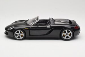 Porsche Carrera GT 980 Noir Maisto 1:18 36622 Métal — image 4 sur 8